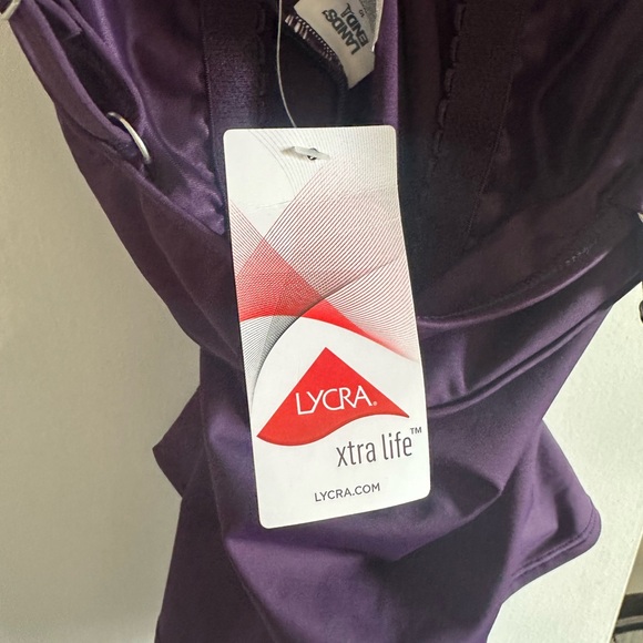 NWT Purple Lands End Chlorine Resistant Purple Shelf Bra Cross Tankini Top - Picture 7 of 9